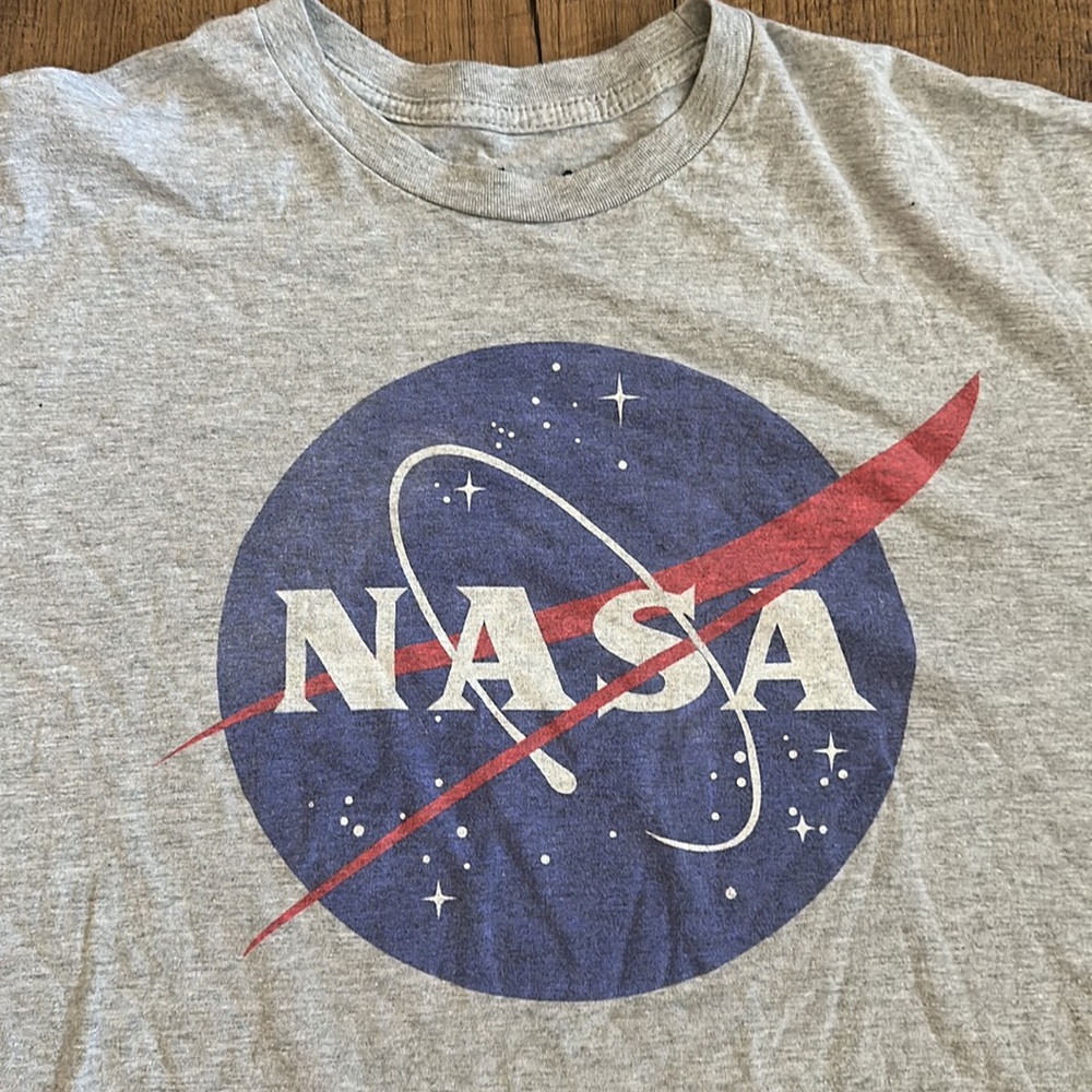 WeLoveFine NASA Space Logo Heather Gray Shirt XXL
